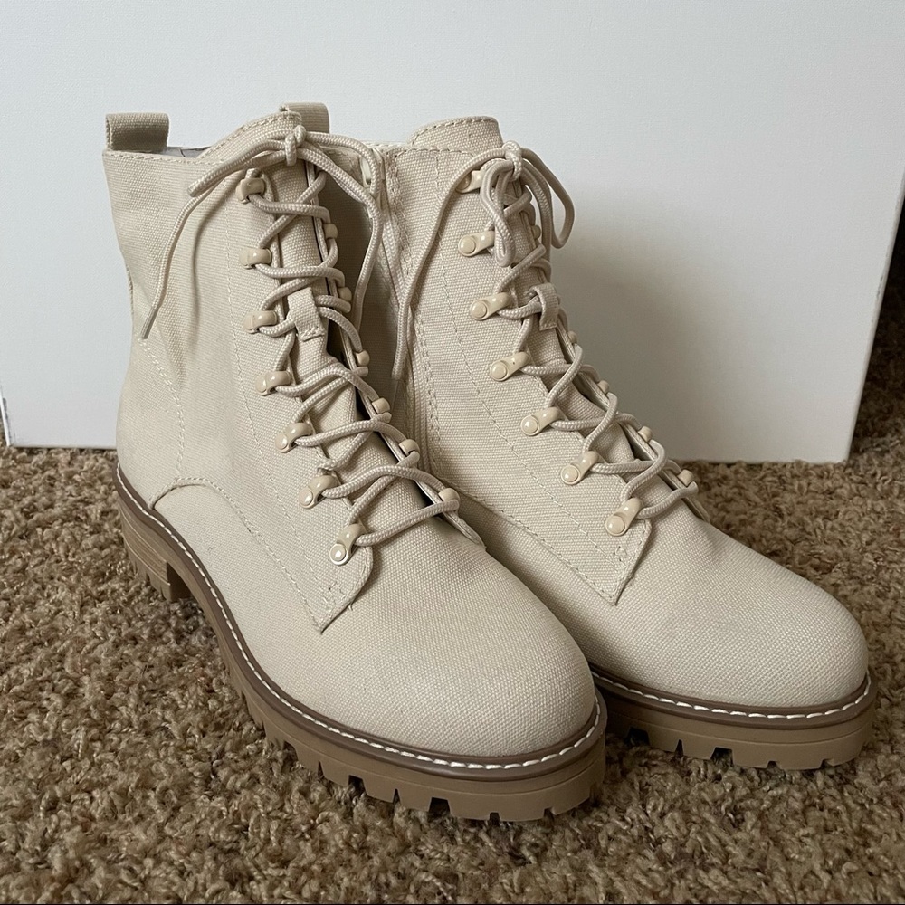 Sz 11 Light Beige Combat Style Lace-up Canvas Boots